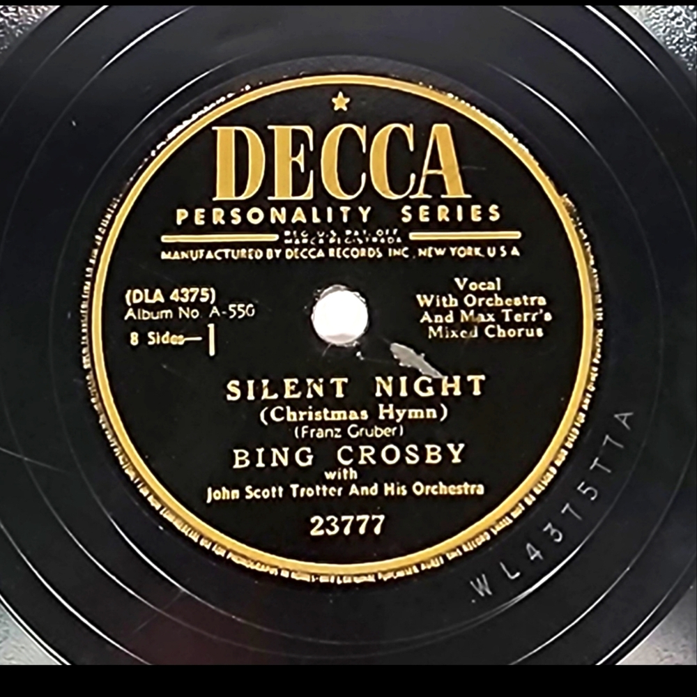 Vintage Collectors 78 rpm Decca Record Bing Crosby Silent Night / Adeste Fideles